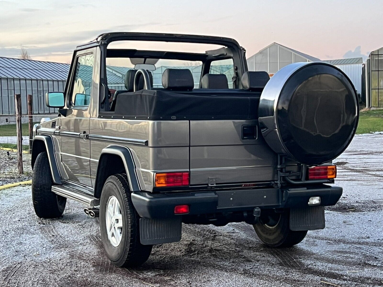 Mercedes-Benz-G-Class-Cabriolet-1991-2