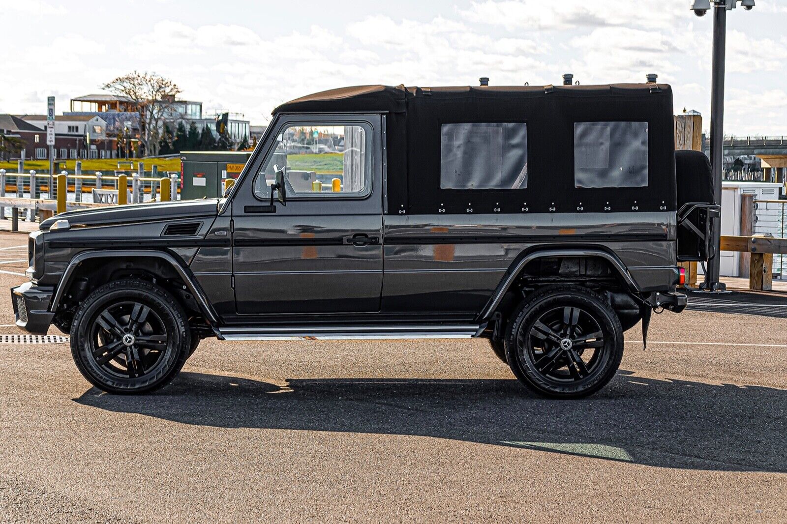 Mercedes-Benz-G-Class-Cabriolet-1993-12