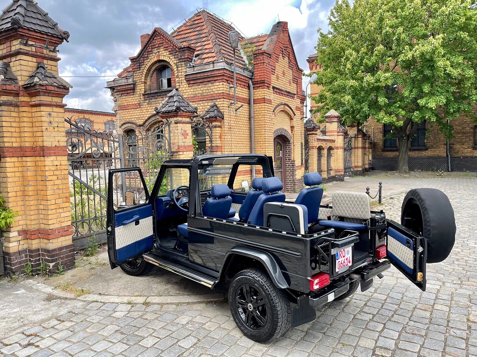 Mercedes-Benz-G-Class-Cabriolet-1993-3