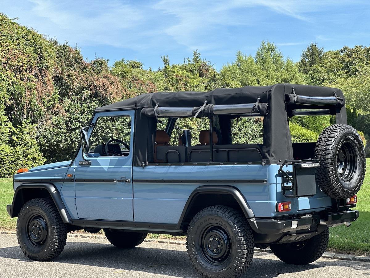 Mercedes-Benz-G-Class-Cabriolet-1993-31