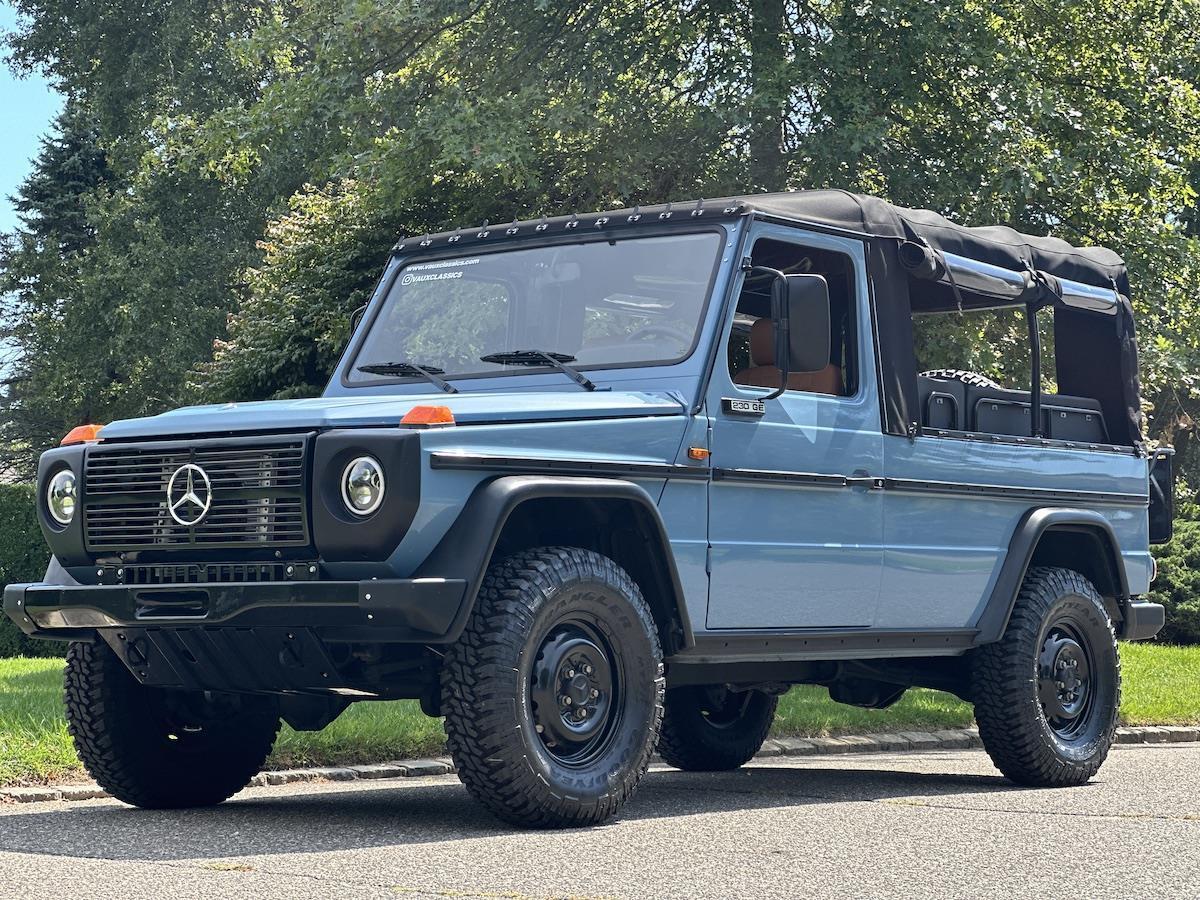 Mercedes-Benz-G-Class-Cabriolet-1993-36