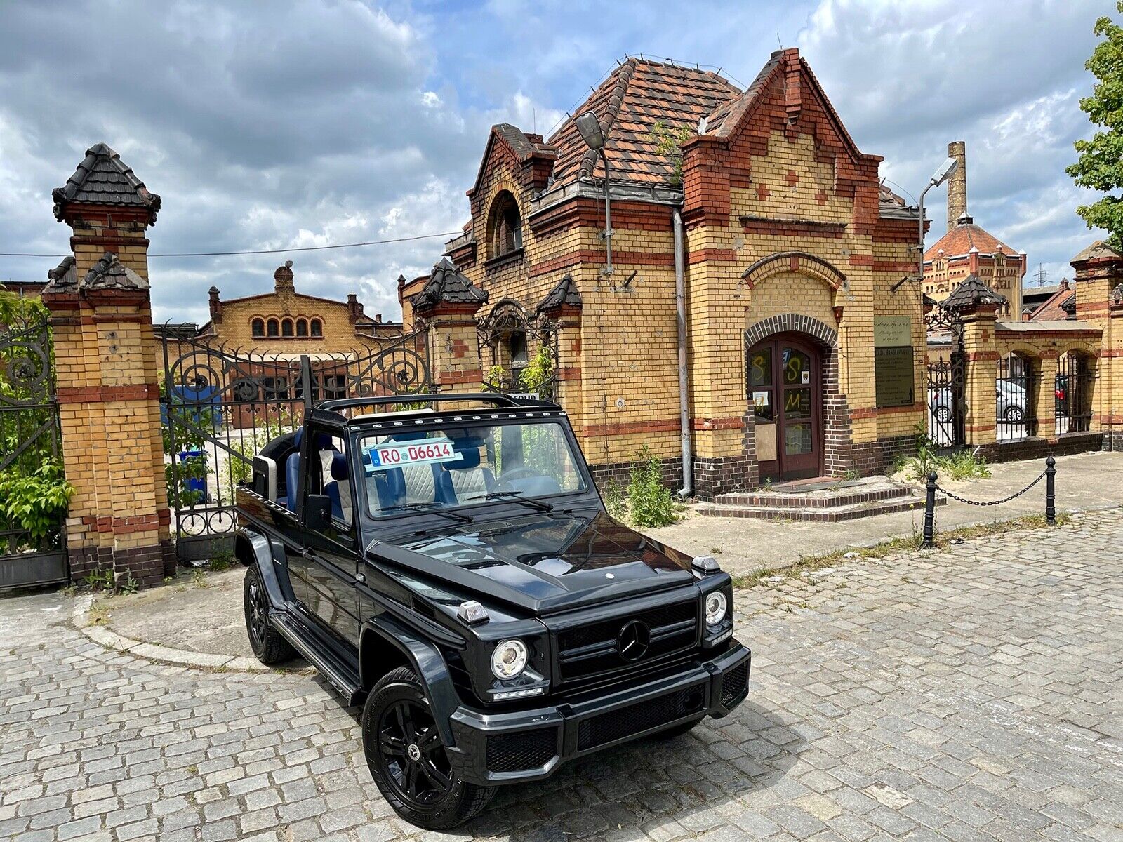 Mercedes-Benz-G-Class-Cabriolet-1993-5