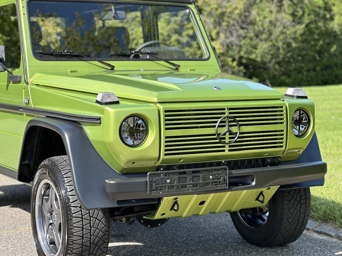 Mercedes-Benz-G-Class-Cabriolet-1994-23