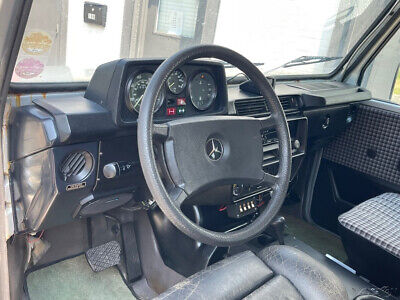 Mercedes-Benz-G-Class-SUV-1985-13