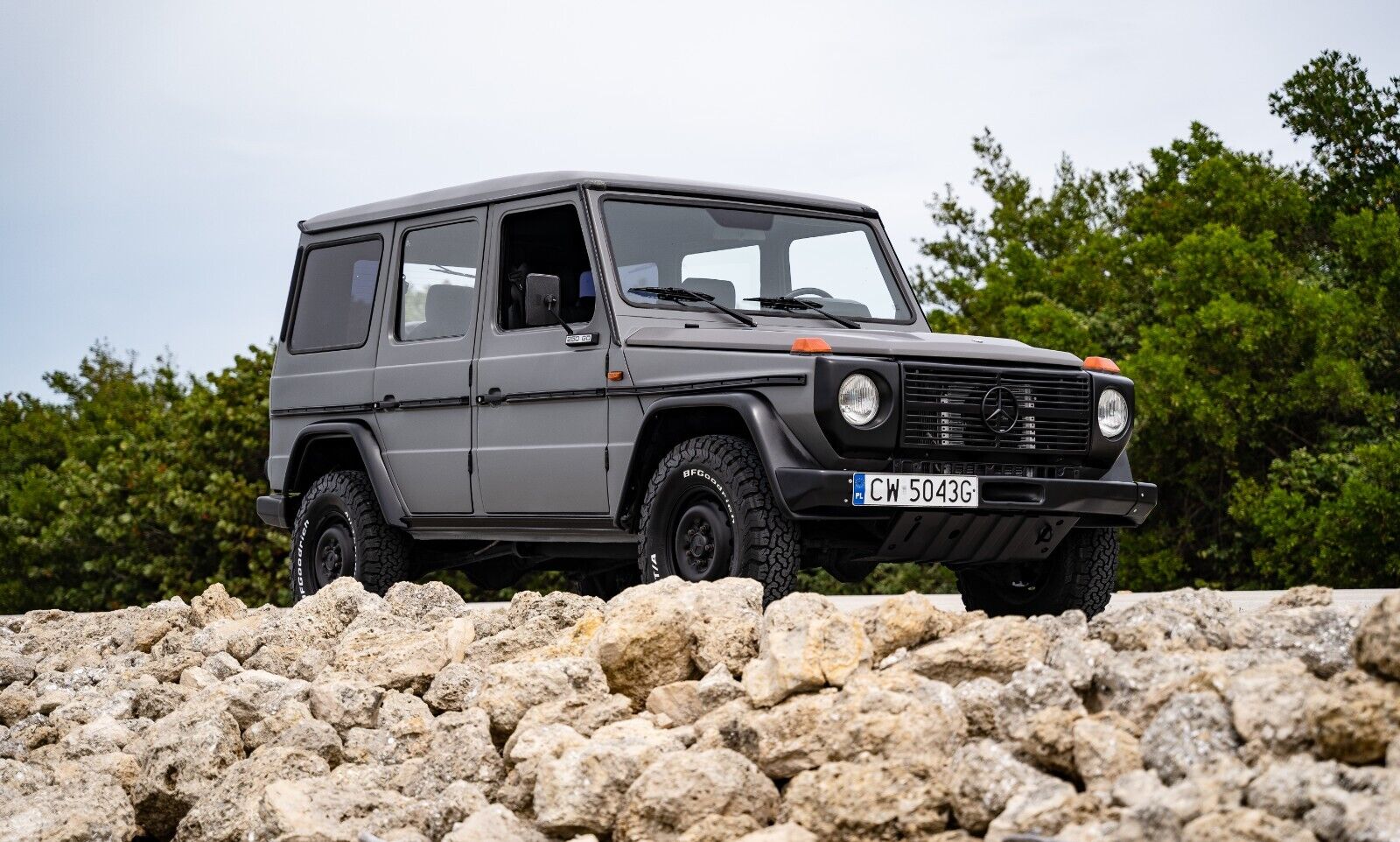 Mercedes-Benz-G-Class-SUV-1992-10