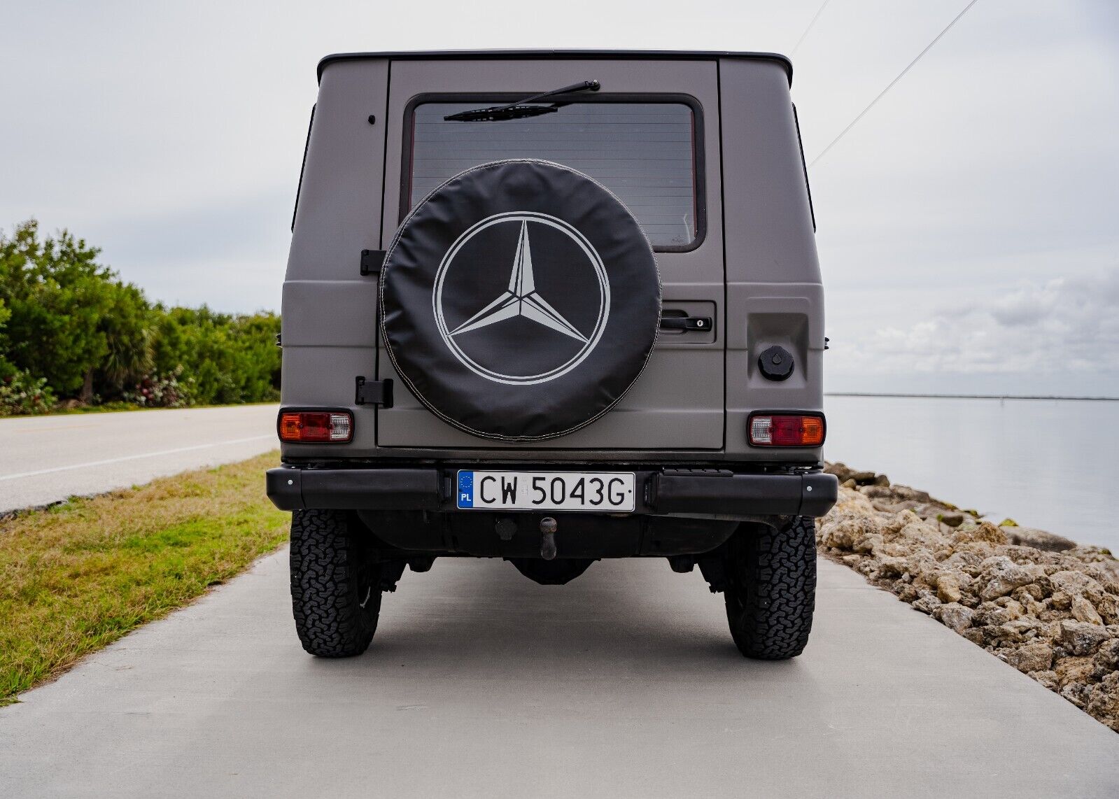 Mercedes-Benz-G-Class-SUV-1992-17