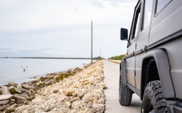 Mercedes-Benz-G-Class-SUV-1992-32