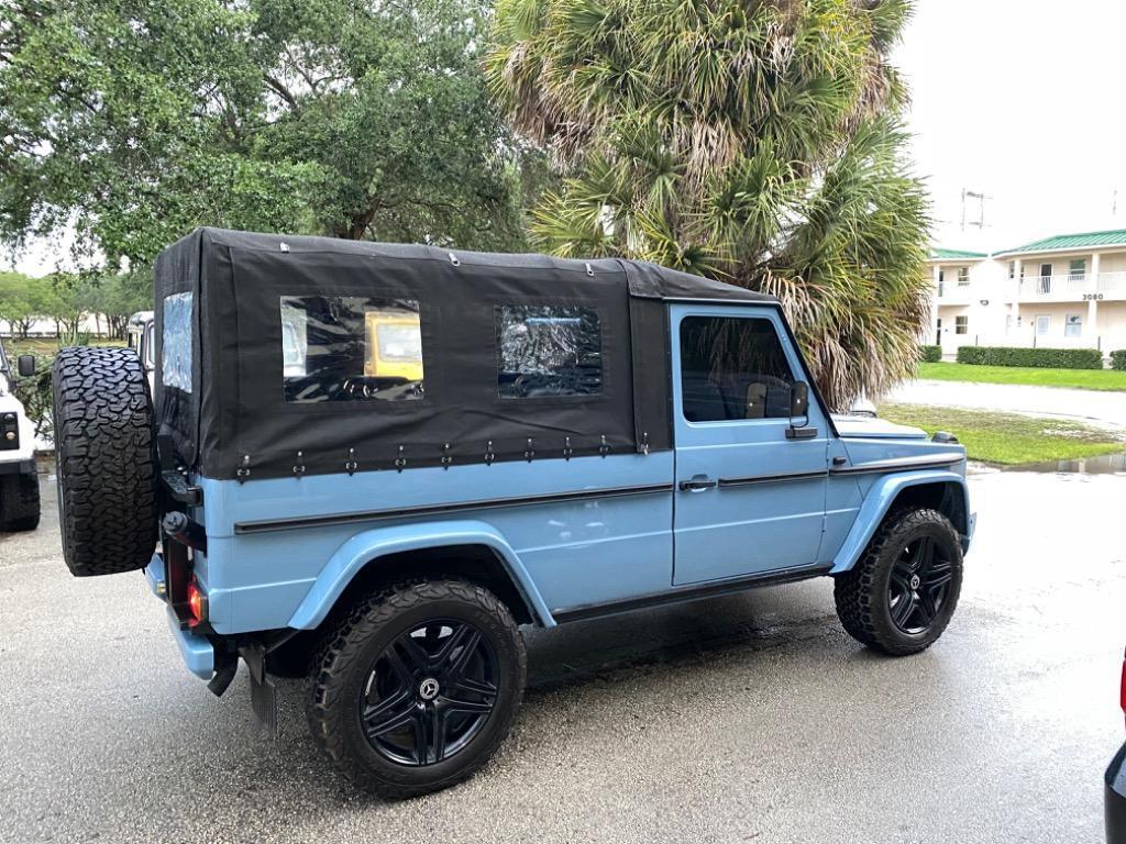 Mercedes-Benz-G-wagon-1995-6