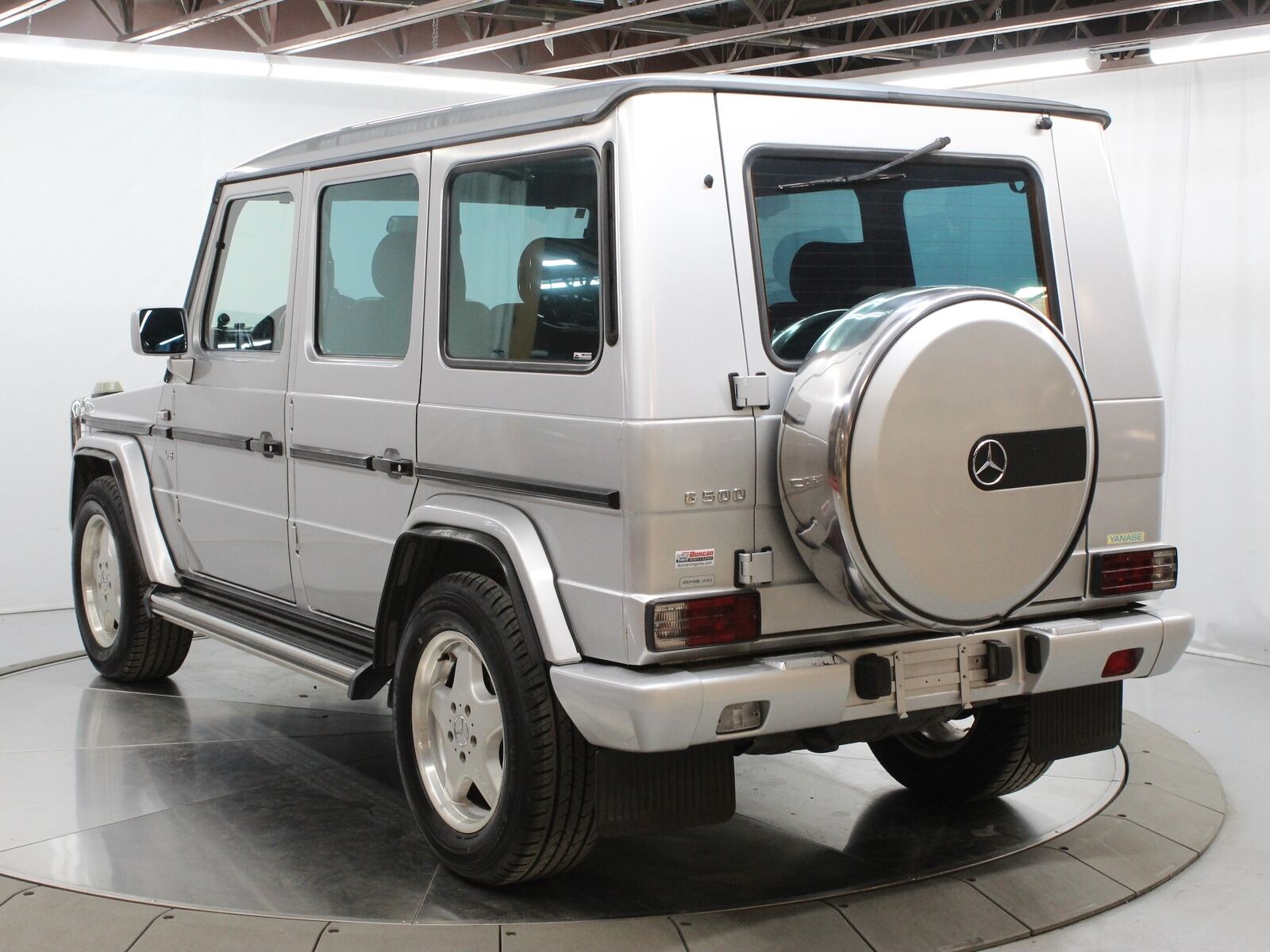 Mercedes-Benz-G320-SUV-1995-4