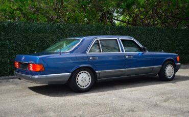 Mercedes-Benz-S-Class-Berline-1985-3