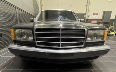 Mercedes-Benz-S-Class-Berline-1990-3