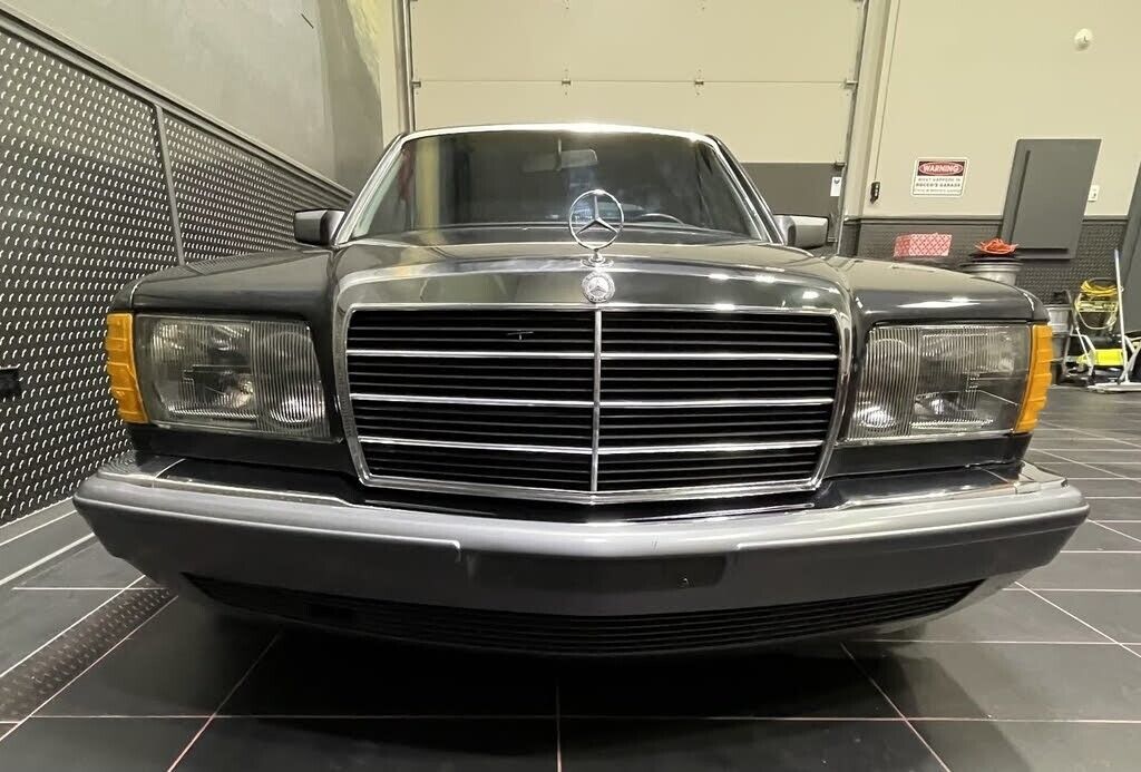 Mercedes-Benz-S-Class-Berline-1990-3