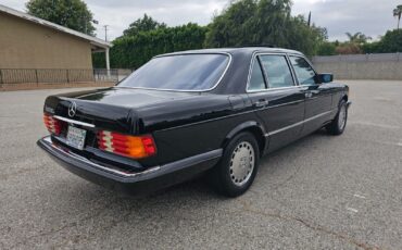 Mercedes-Benz-S-Class-Berline-1990-3