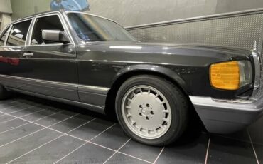 Mercedes-Benz-S-Class-Berline-1990-4