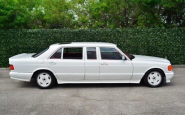 Mercedes-Benz-S-Class-Limousine-1986-15