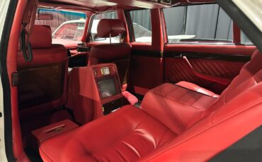 Mercedes-Benz-S-Class-Limousine-1986-25