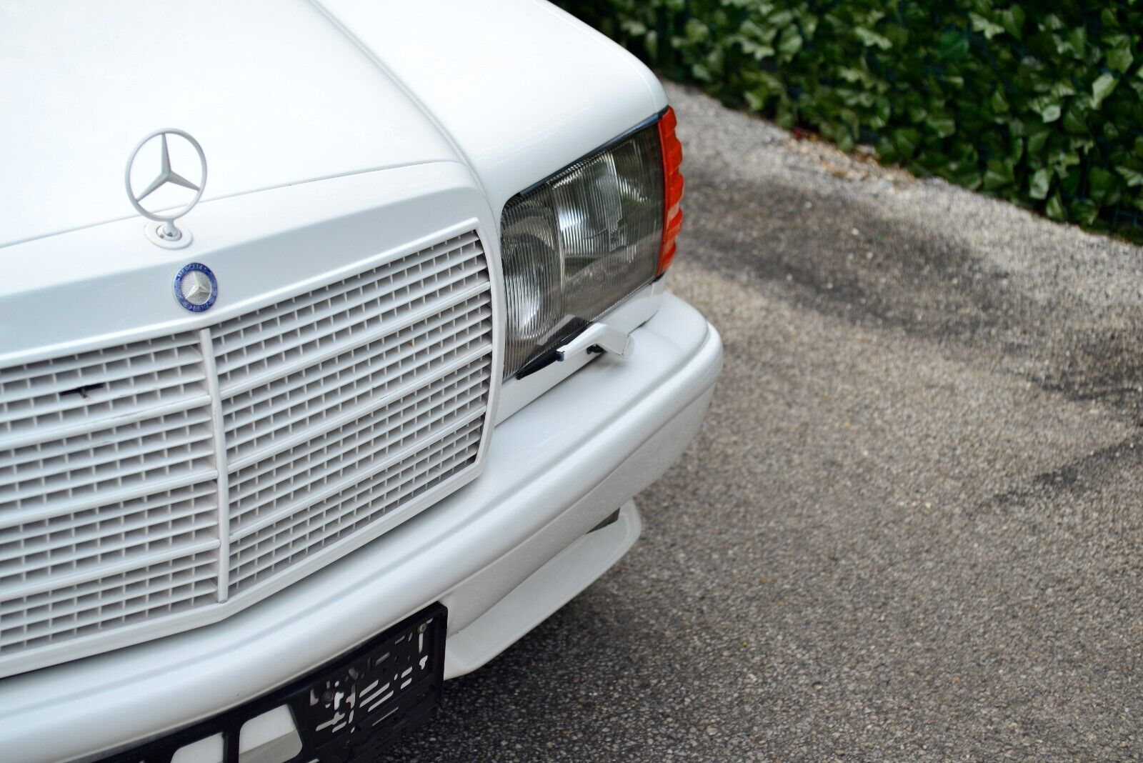 Mercedes-Benz-S-Class-Limousine-1986-39