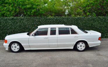 Mercedes-Benz-S-Class-Limousine-1986-4