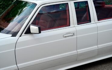 Mercedes-Benz-S-Class-Limousine-1986-6