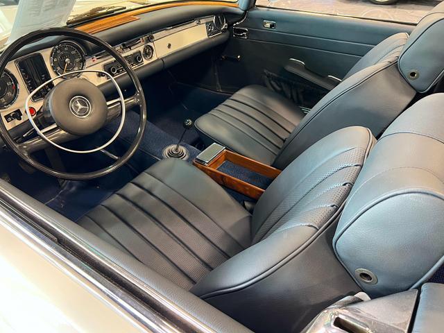 Mercedes-Benz-SL-Class-1968-10