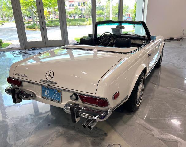 Mercedes-Benz-SL-Class-1968-6