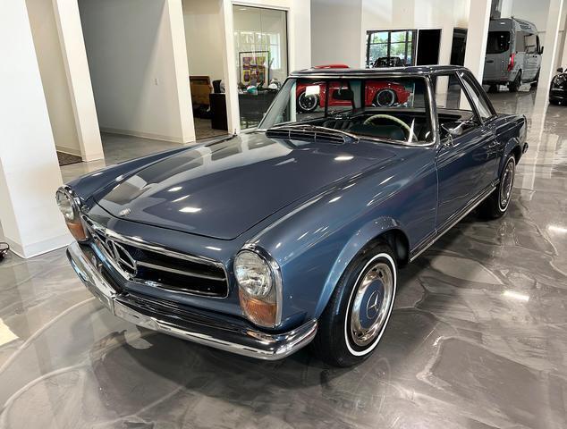 Mercedes-Benz-SL-Class-1969-10