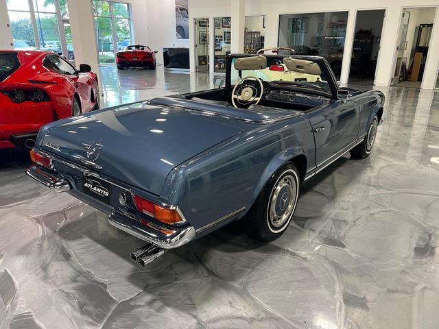 Mercedes-Benz-SL-Class-1969-7