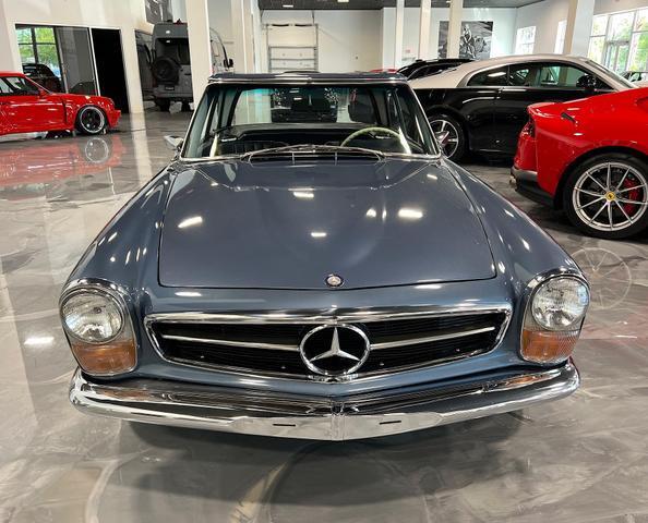 Mercedes-Benz-SL-Class-1969-9