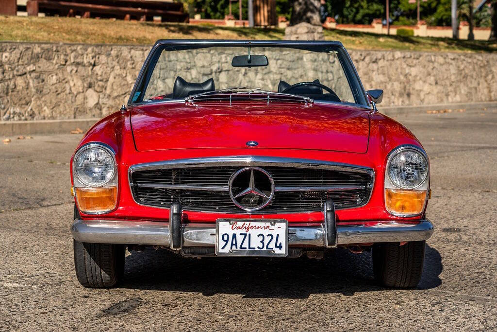 Mercedes-Benz-SL-Class-1970-15