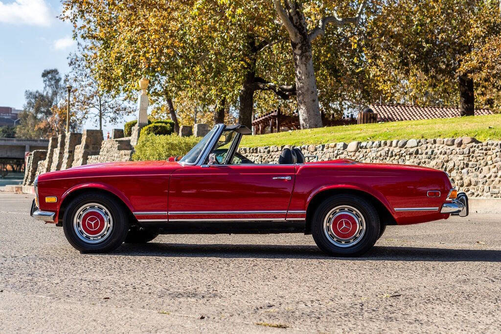 Mercedes-Benz-SL-Class-1970-17