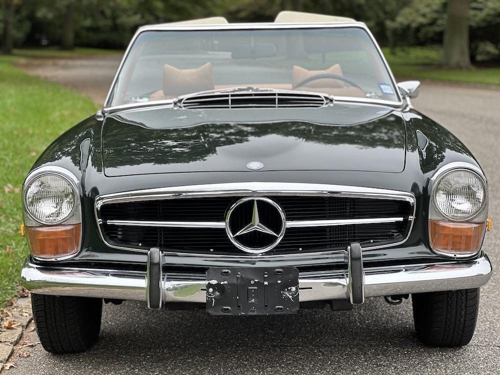 Mercedes-Benz-SL-Class-1970-28