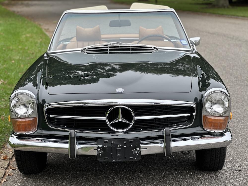 Mercedes-Benz-SL-Class-1970-29