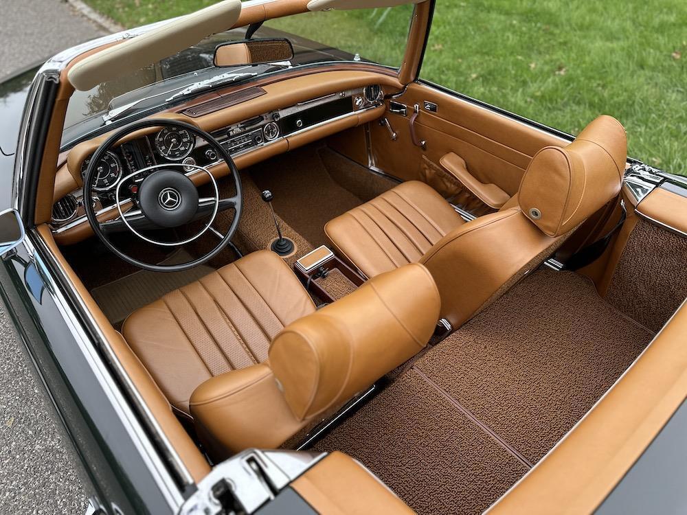 Mercedes-Benz-SL-Class-1970-3