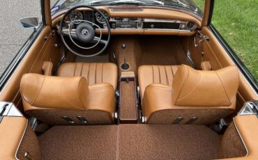 Mercedes-Benz-SL-Class-1970-4