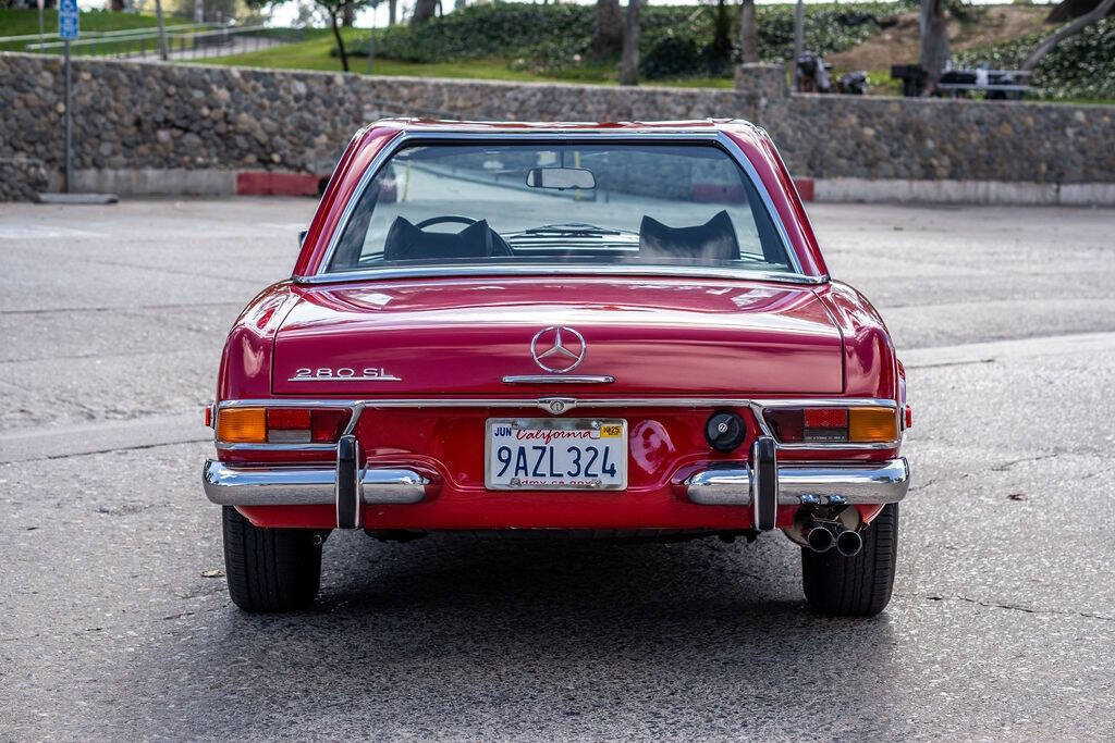 Mercedes-Benz-SL-Class-1970-4