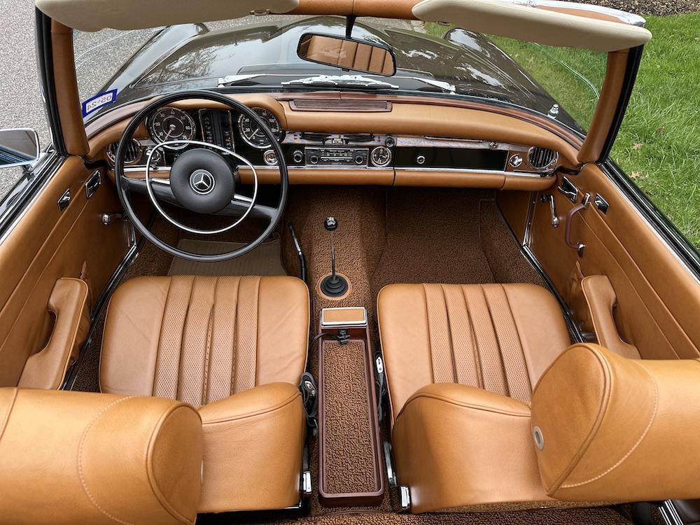 Mercedes-Benz-SL-Class-1970-5