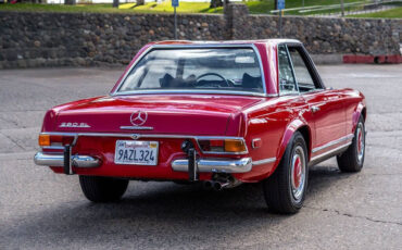 Mercedes-Benz-SL-Class-1970-5