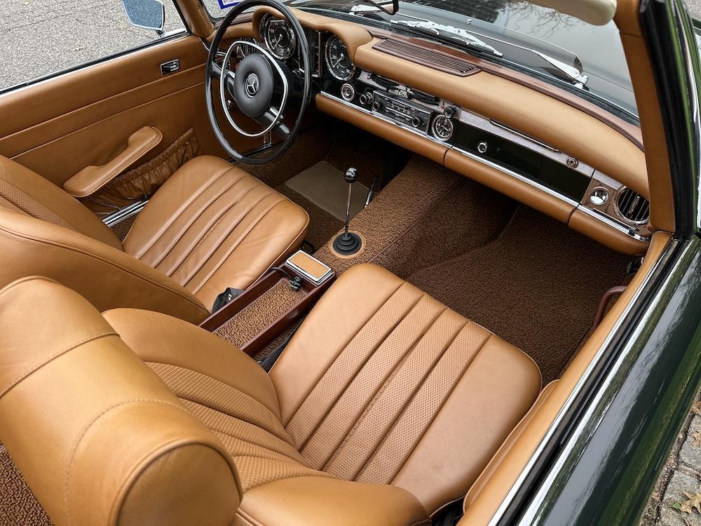 Mercedes-Benz-SL-Class-1970-7