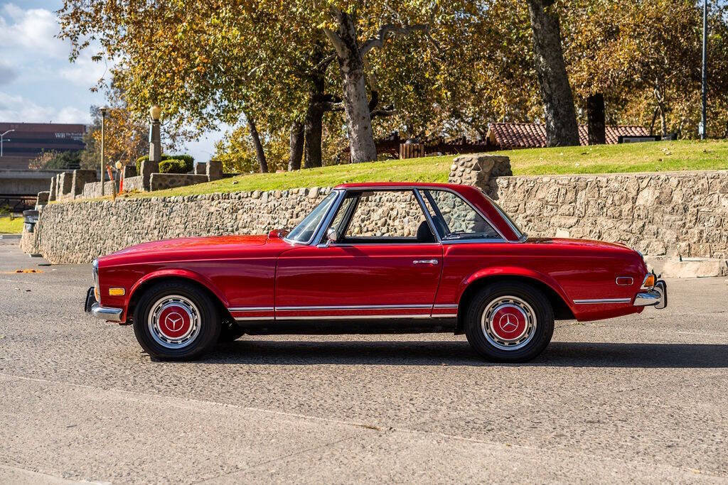 Mercedes-Benz-SL-Class-1970-7