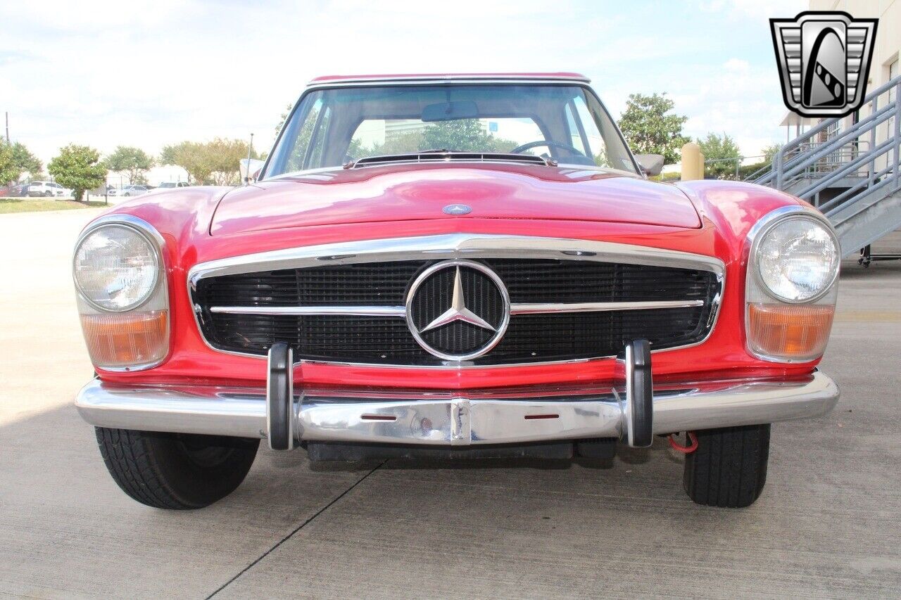 Mercedes-Benz-SL-Class-1971-10