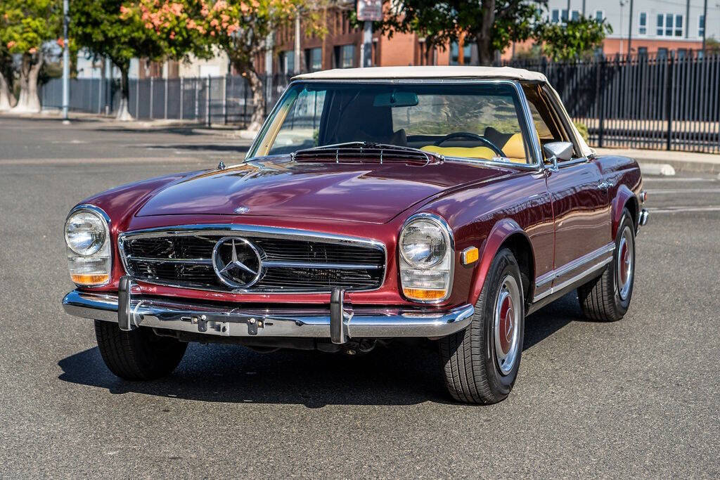 Mercedes-Benz-SL-Class-1971-13