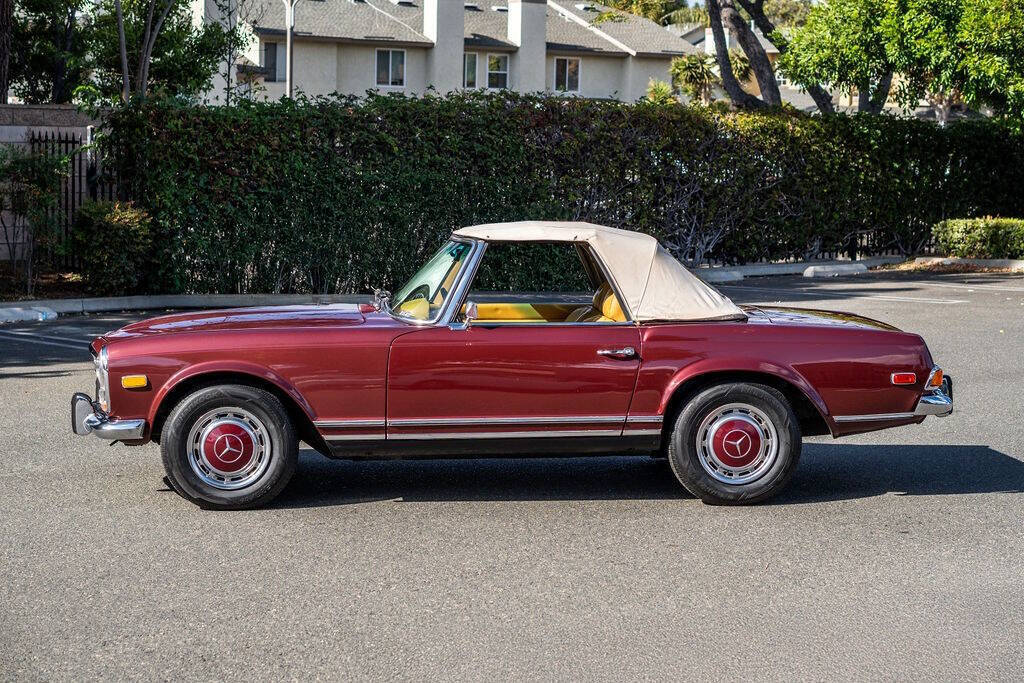 Mercedes-Benz-SL-Class-1971-14