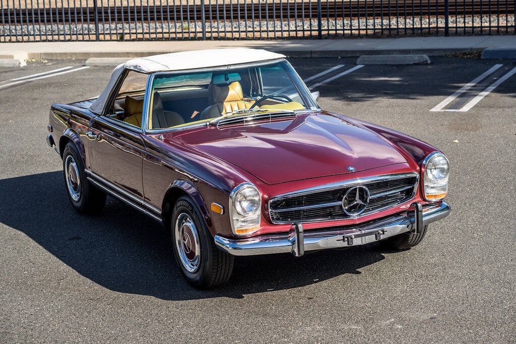 Mercedes-Benz-SL-Class-1971-20