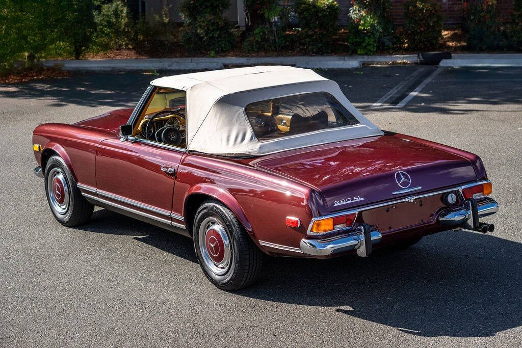 Mercedes-Benz-SL-Class-1971-22