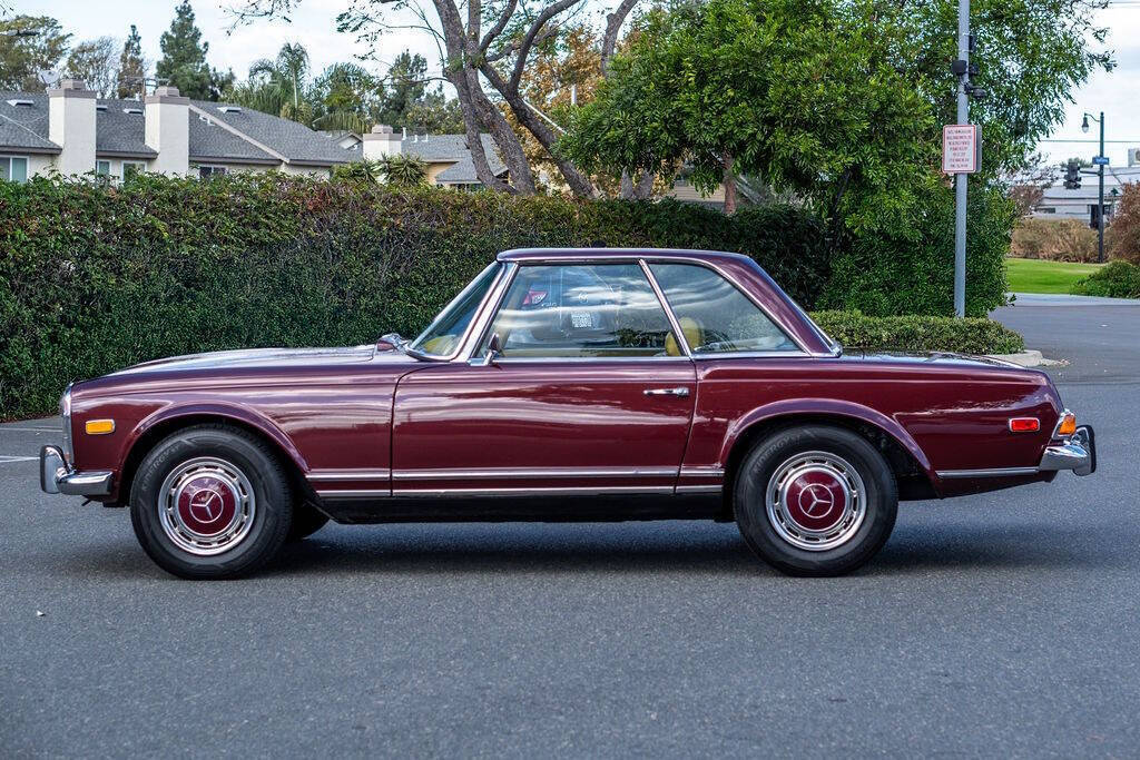 Mercedes-Benz-SL-Class-1971-25