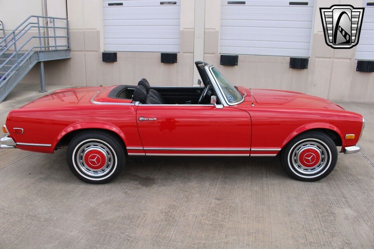 Mercedes-Benz-SL-Class-1971-29