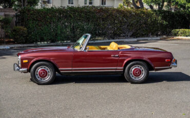 Mercedes-Benz-SL-Class-1971-3