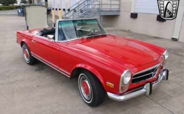 Mercedes-Benz-SL-Class-1971-30