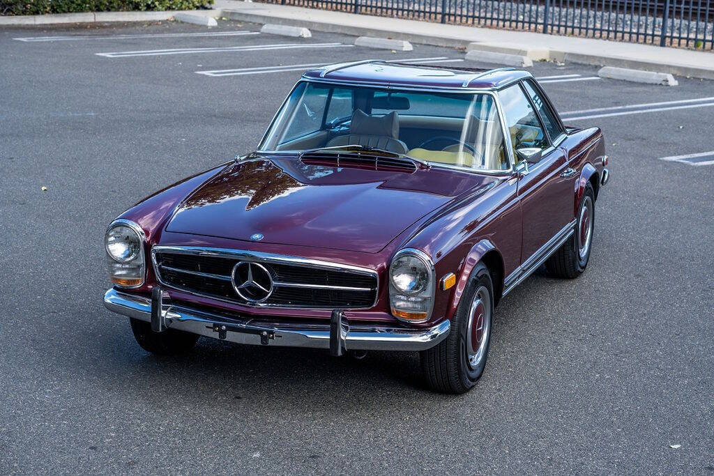 Mercedes-Benz-SL-Class-1971-31