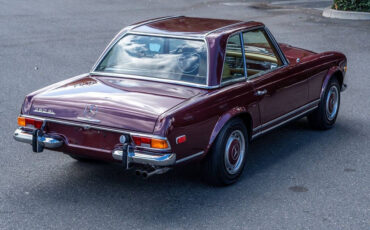 Mercedes-Benz-SL-Class-1971-33